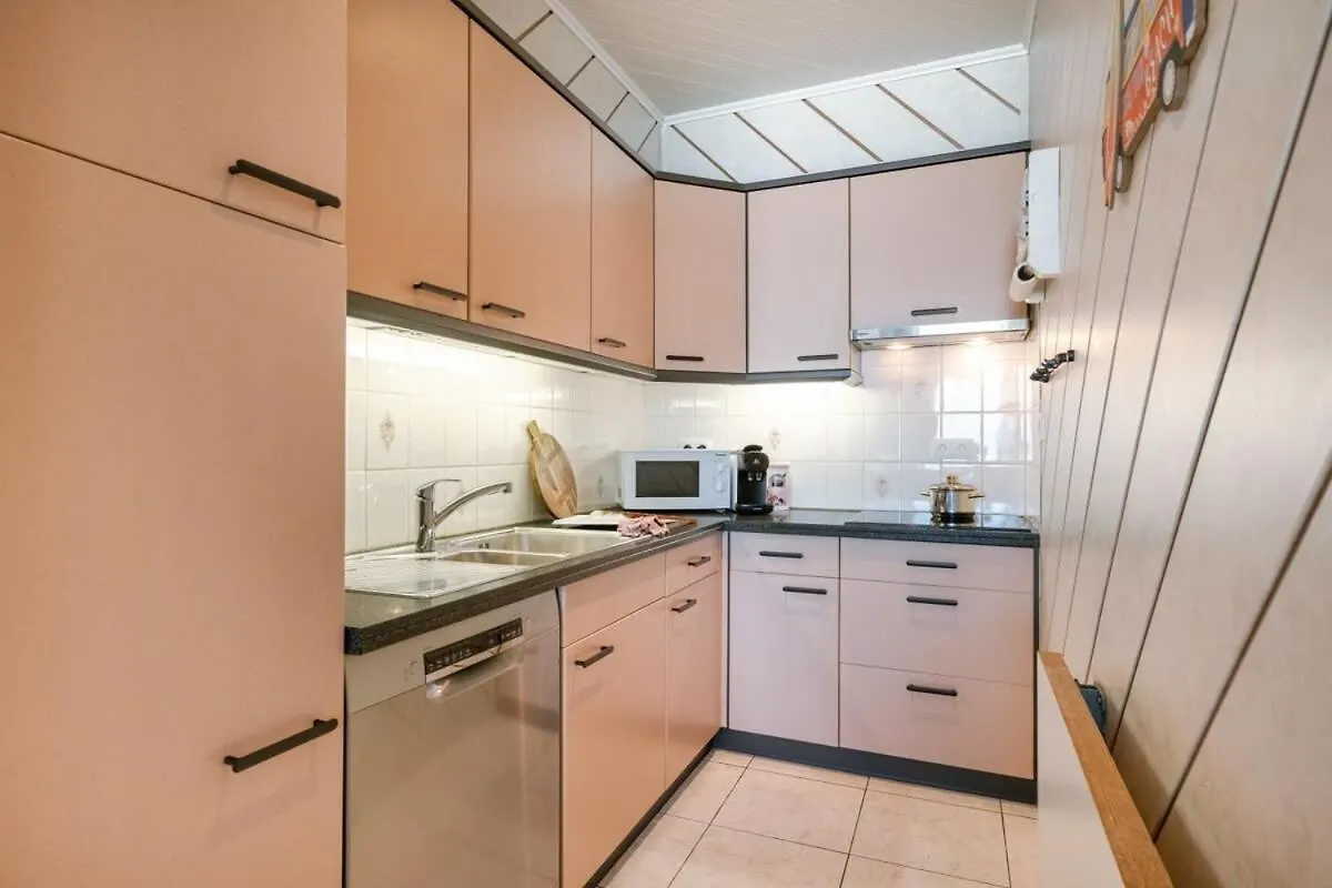 Huswell - Beachfront Apartment In Zeebrugge Belgium