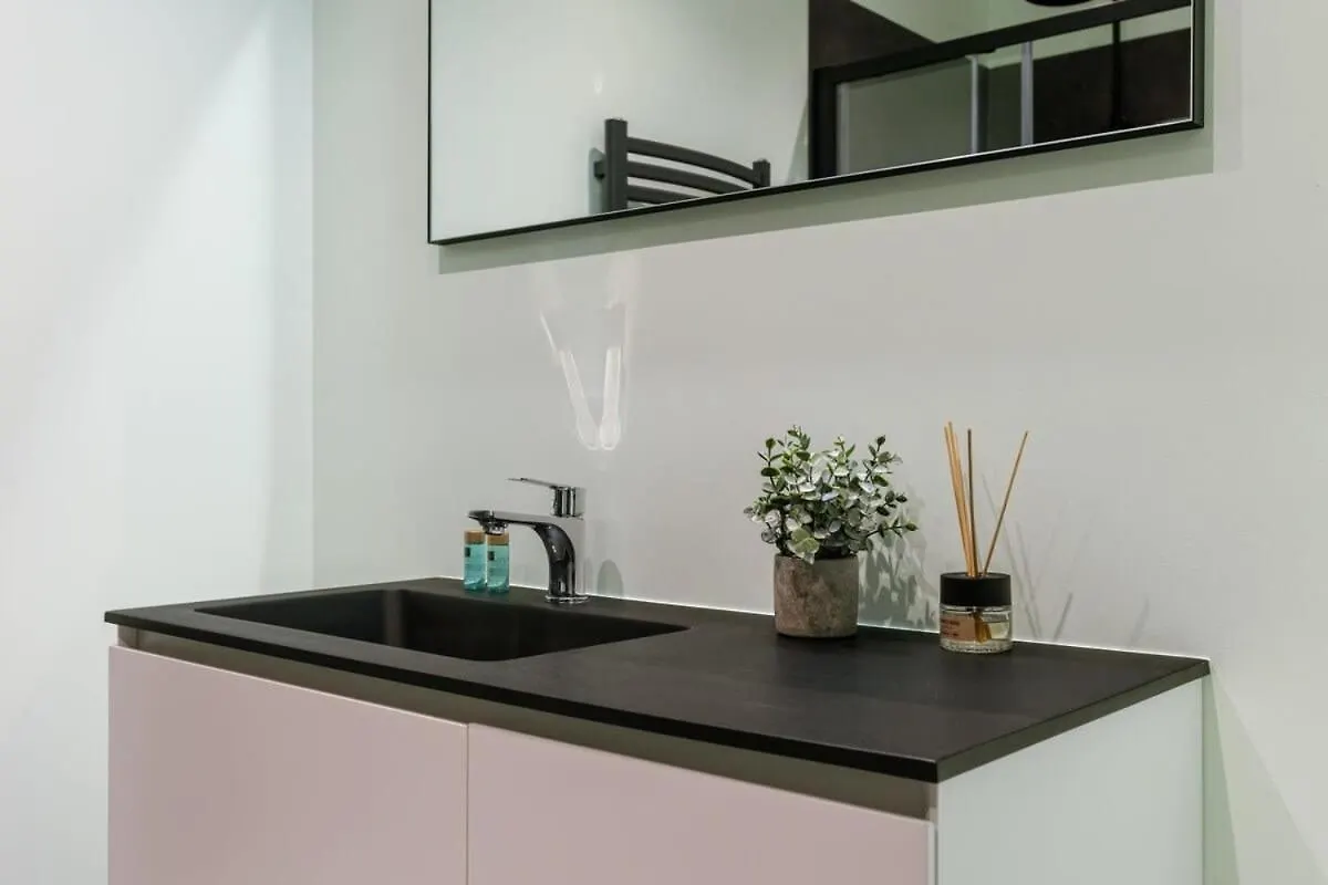 Huswell - Beachfront Apartment In Zeebrugge