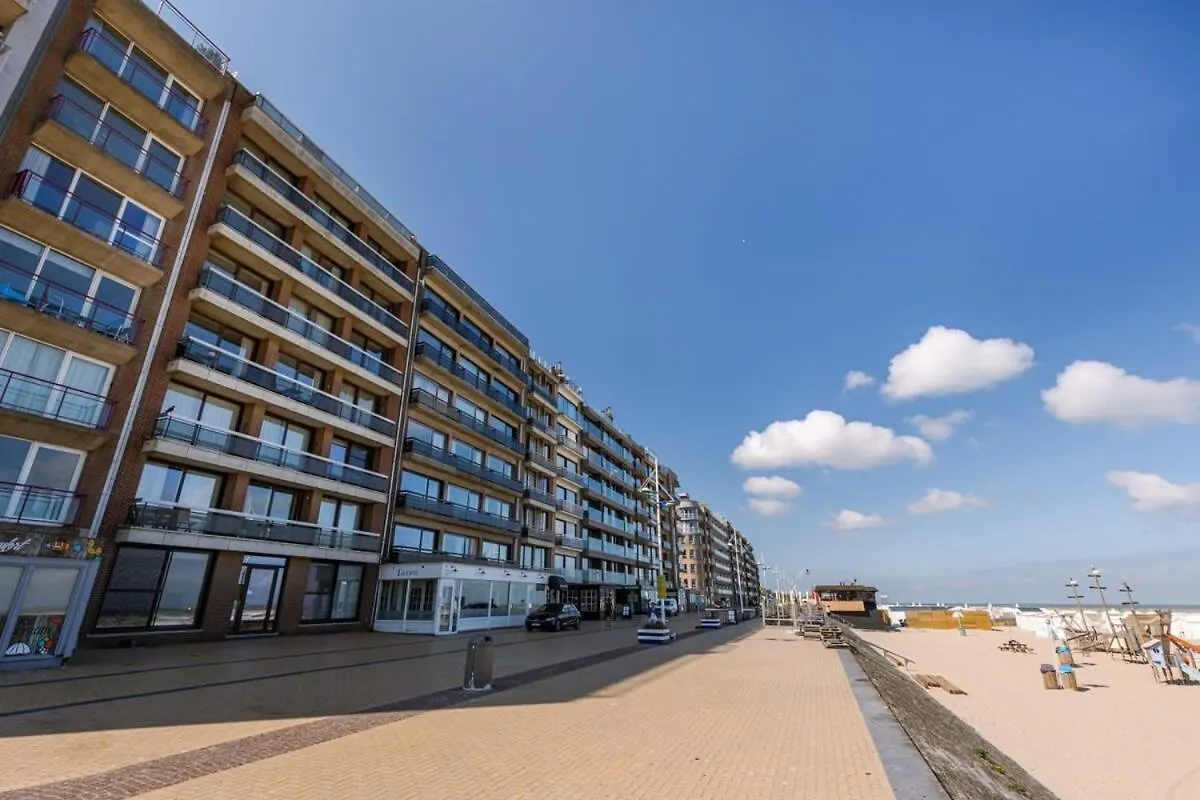 Huswell - Beachfront Apartment In Zeebrugge België