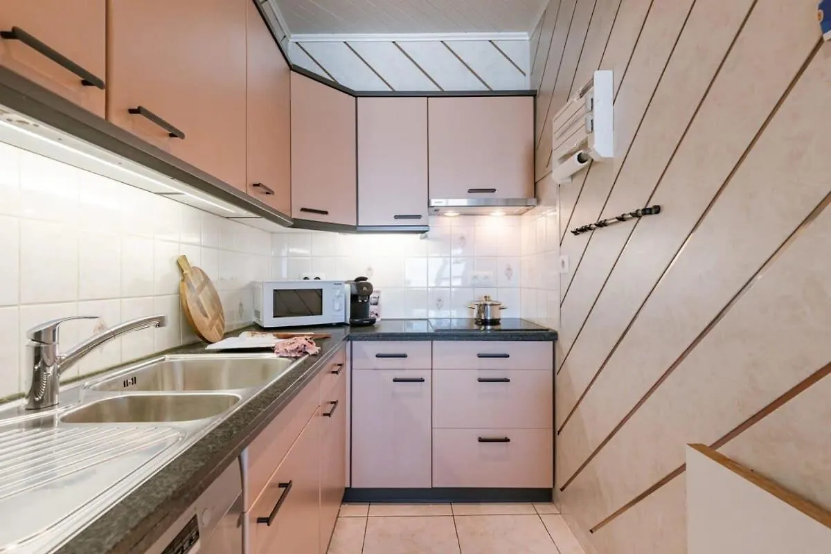 Huswell - Beachfront Apartment In Zeebrugge